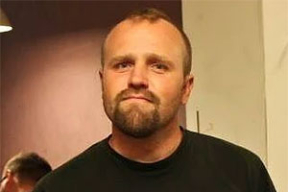 Конвейер репрессий. Речицкого активиста приговорили к 10 годам колонии и крупному штрафу. Инженера осудили по делу «Беларускага Гаюна»