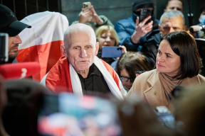 Беляцкий: «Когда освобождают заложников, вы ведете переговоры с пиратами, бандитами и теми, кто удерживает людей в плену»