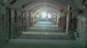 «Во время проливных дождей тоннель затапливало. Видимо, поэтому его называли «подлодкой»